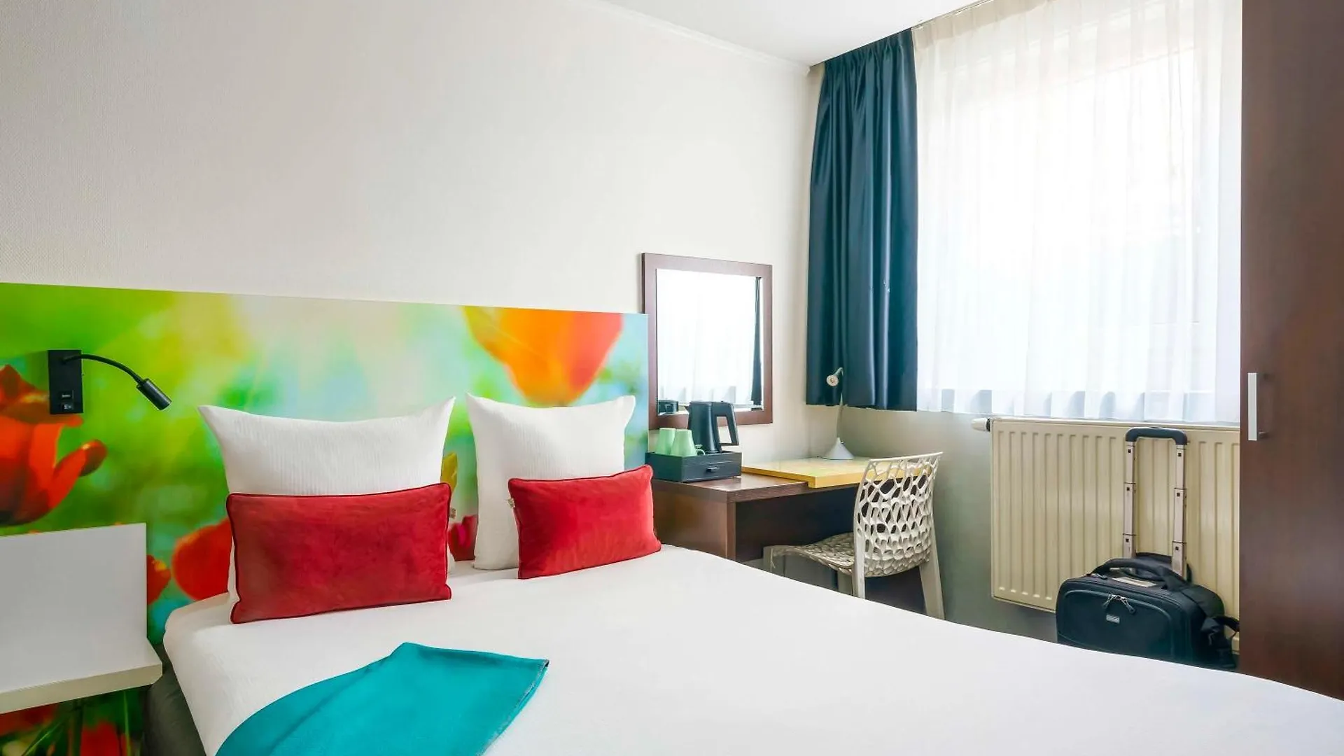 ibis Styles Amsterdam City Otel