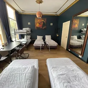Rembrandt Square Center Амстердам