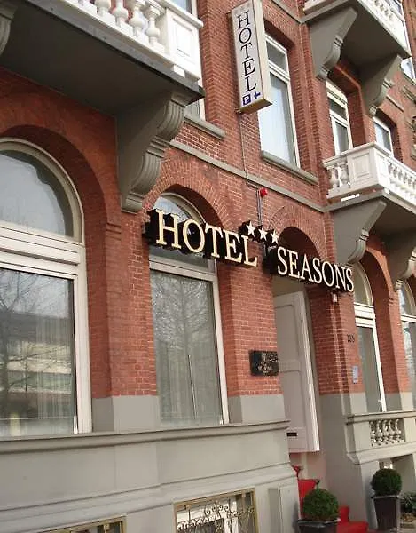 Ibis Styles Amsterdam City 3*,