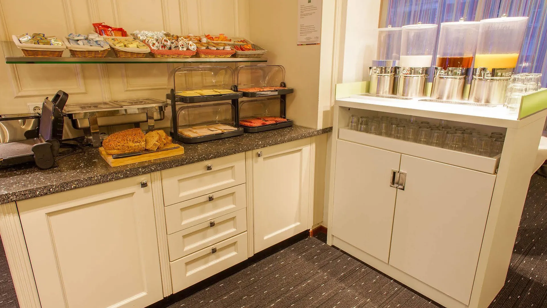 Hotel Ibis Styles Amsterdam City